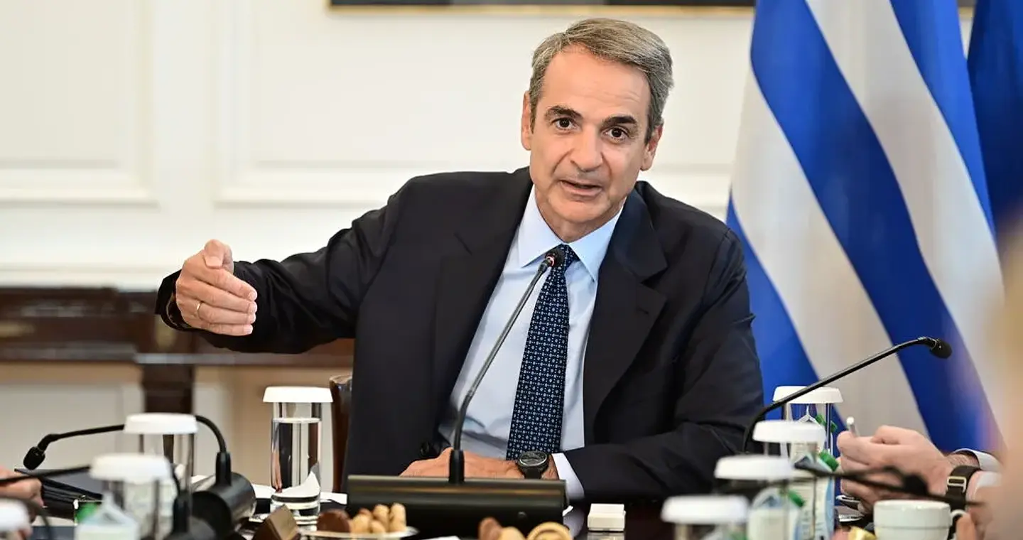 Προκλήσεις Μητσοτάκη με το ρεύμα και τα εργασιακά