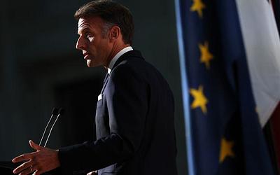 Μακρόν σε κρίση επιβίωσης: Βία και πολιτικό ναρκοπέδιο