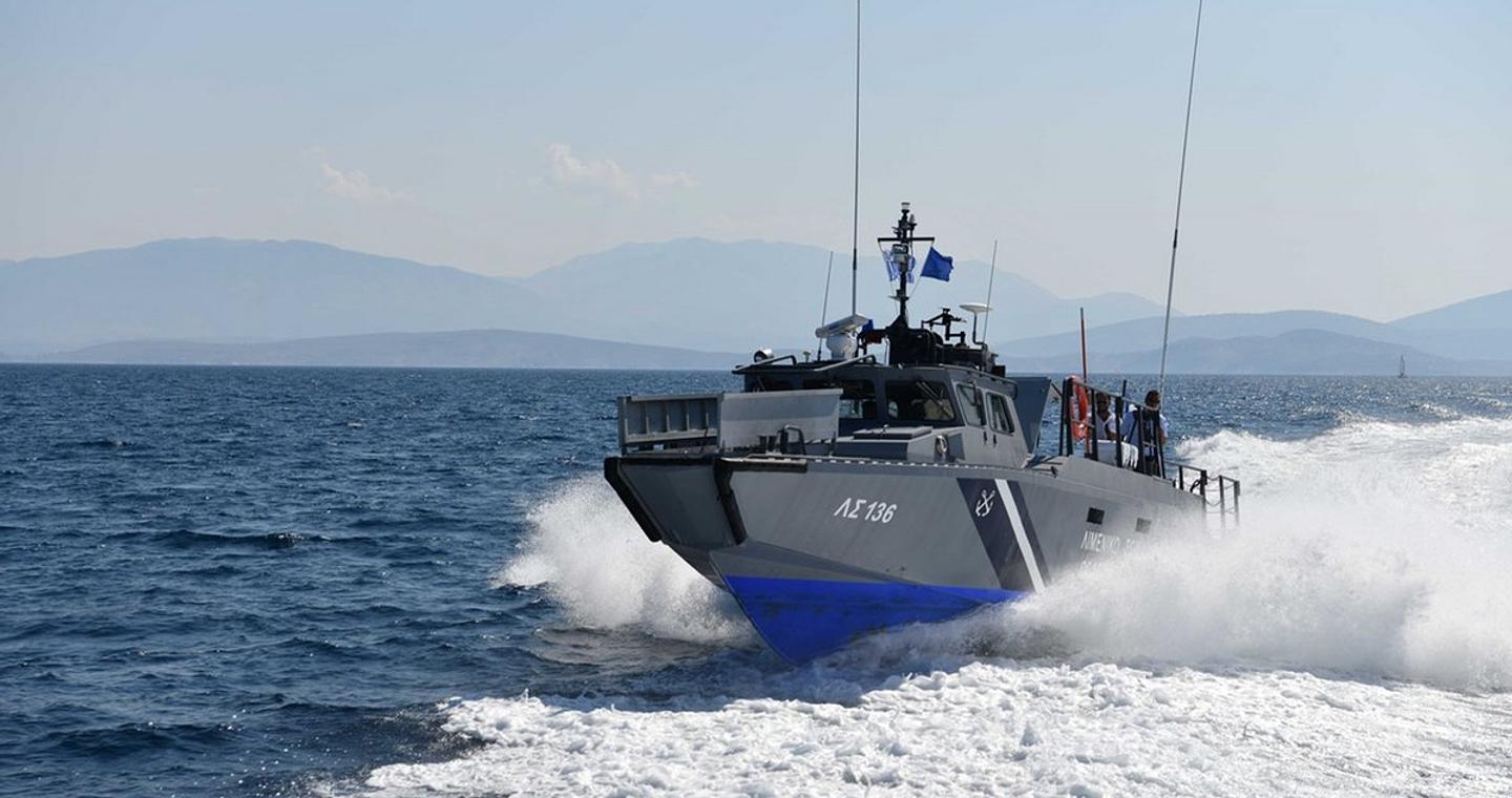 Συναγερμός στο Κάβο Ντόρο: Ακυβέρνητο ιστιοφόρο με δύο επιβαίνοντες, σε εξέλιξη επιχείρηση του Λιμενικού