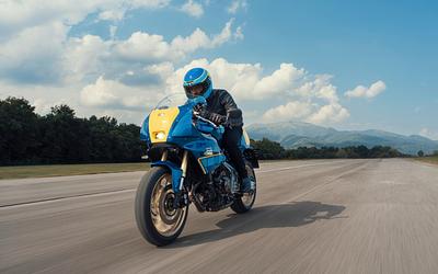Yamaha XSR900 GP 2027: Το Legend Blue αναβιώνει τον Sarron