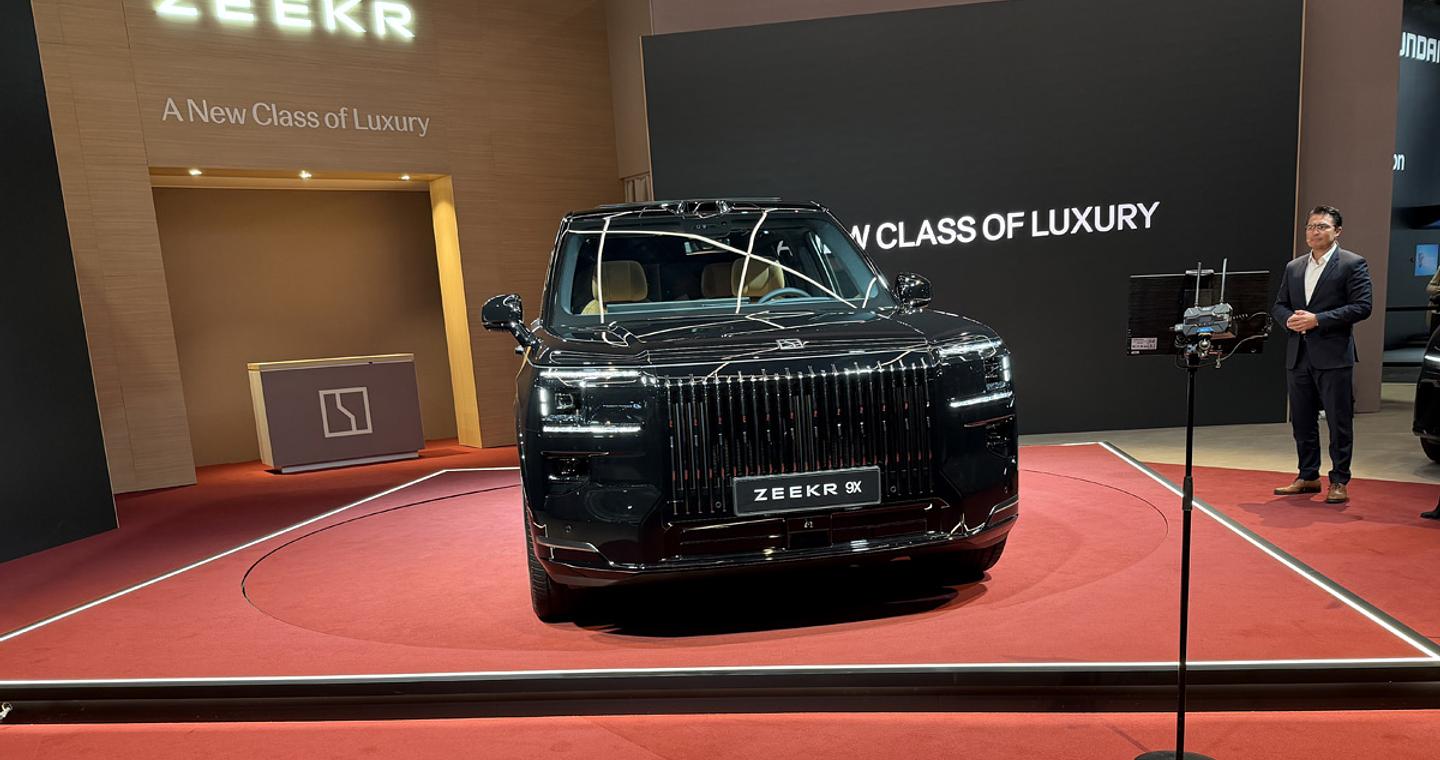 Mondial de l’Auto 2026: Απόβαση της Zeekr στην Πόλη του Φωτός- Αποκάλυψε το Super Hybrid Zeekr 9X