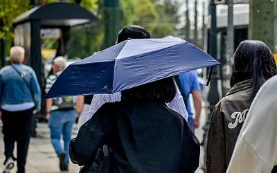 Καιρός: Αίθρια η εβδομάδα, από Πέμπτη φθινοπωρινή διαταραχή