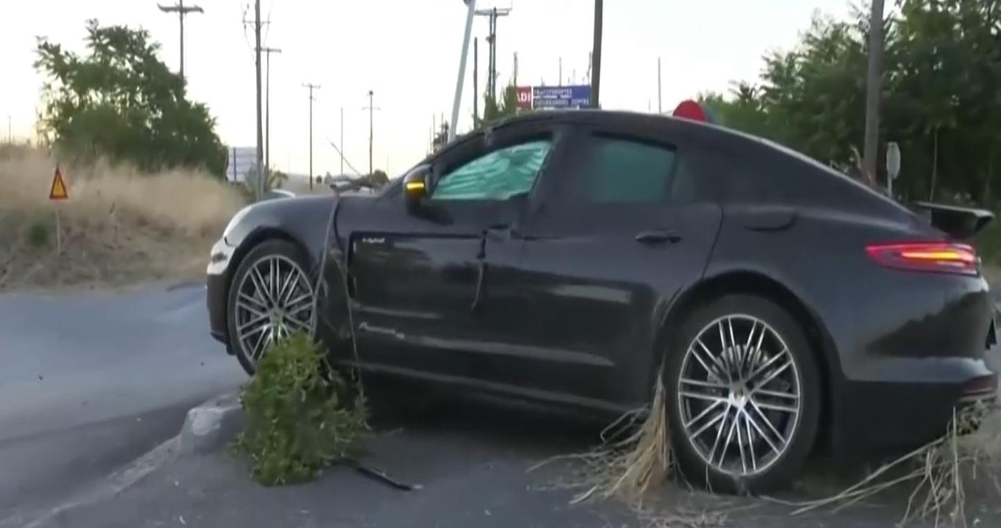 Τροχαίο στη Θεσσαλονίκη: «Η Porsche έτρεχε με 160 χλμ./ώρα», λέει ο δικηγόρος της 26χρονης που παραμένει στη ΜΕΘ
