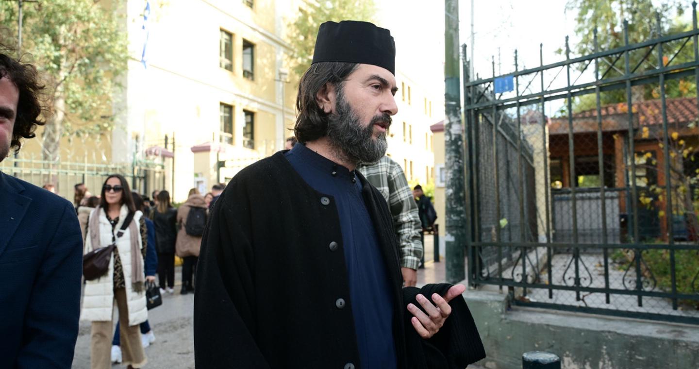 Αθώοι ο πατέρας Αντώνιος και δύο ακόμη κατηγορούμενοι για την υπόθεση της Κιβωτού του Κόσμου στα Ιωάννινα