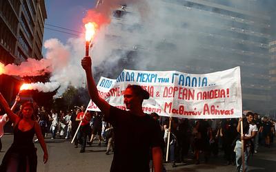 Πανεκπαιδευτικό συλλαλητήριο στην Αθήνα: Επεισόδια στην Ομόνοια, 21 προσαγωγές