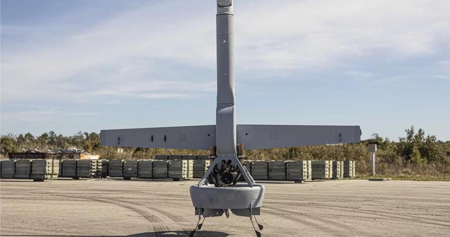 «Σμήνος» V-BAT με F-35 – Επιχειρησιακά τα νέα drones του στρατού