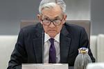 Fed: Γιατί η απόφαση για τα επιτόκια «άναψε» φωτιές στην Ουάσιγκτον;