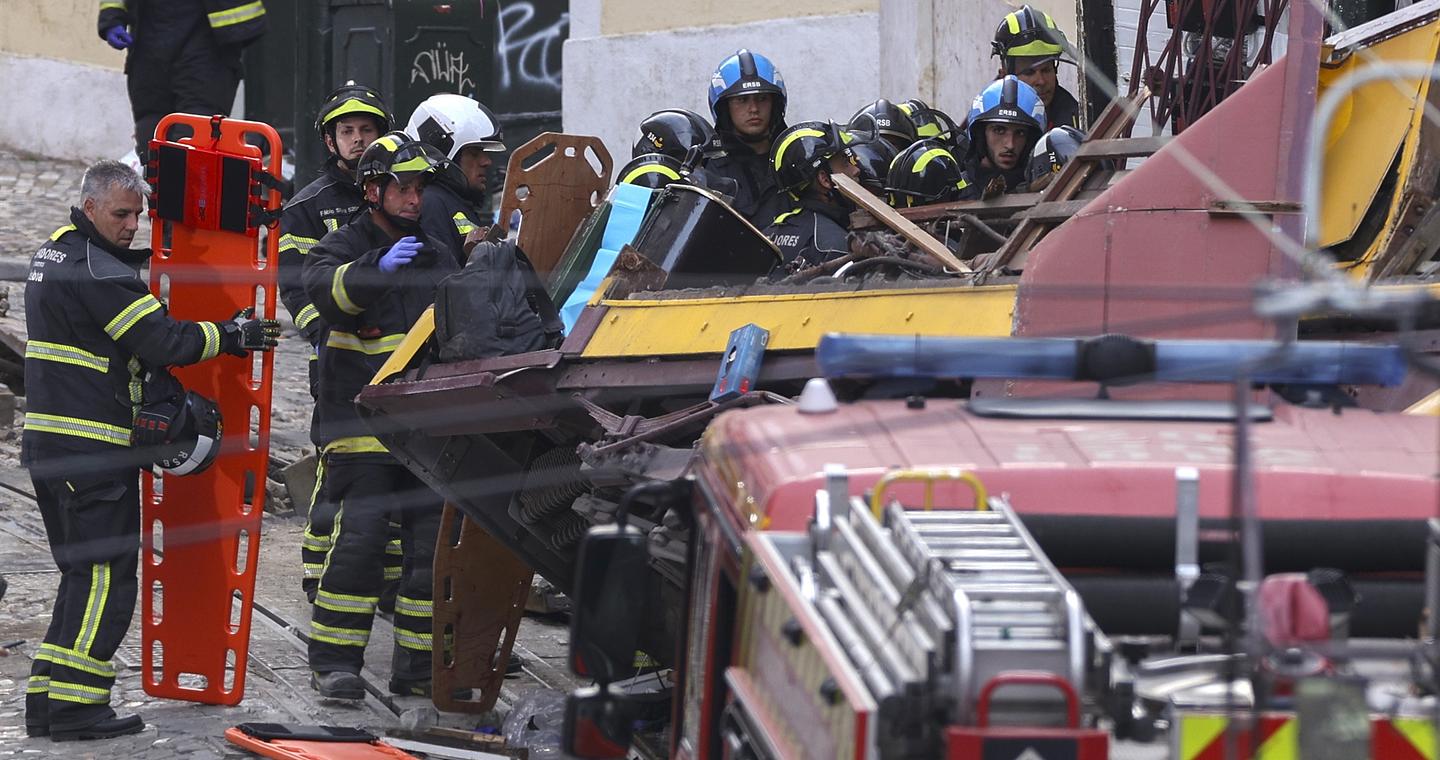 Πορτογαλία: Ημέρα πένθους για την τραγωδία με το τελεφερίκ στη Λισσαβώνα – Τουλάχιστον 15 νεκροί