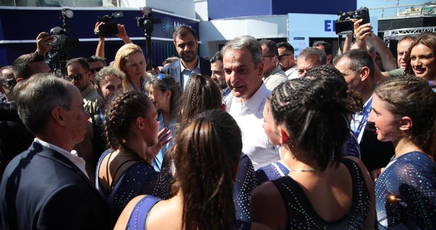 Στους χώρους της ΔΕΘ ξεναγήθηκε ο πρωθυπουργός – «Στόχος νέο ΕΣΥ, ανακαινισμένα νοσοκομεία, περισσότερους γιατρούς» είπε από το περίπτερο του υπουργείου Υγείας